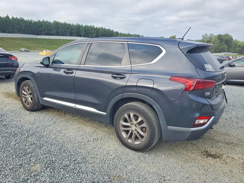 2020 HYUNDAI SANTA FE SE  