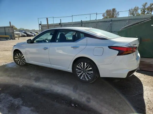 2023 NISSAN ALTIMA SV  