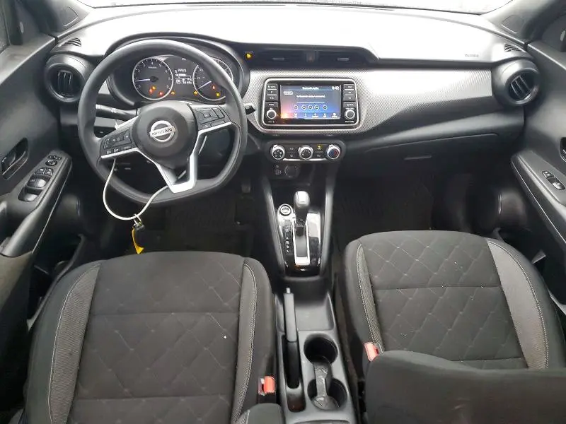 2020 NISSAN KICKS S  