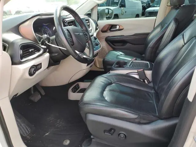 2017 CHRYSLER PACIFICA TOURING L PLUS  