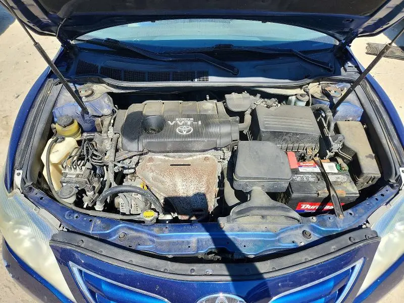 2010 TOYOTA CAMRY LE  