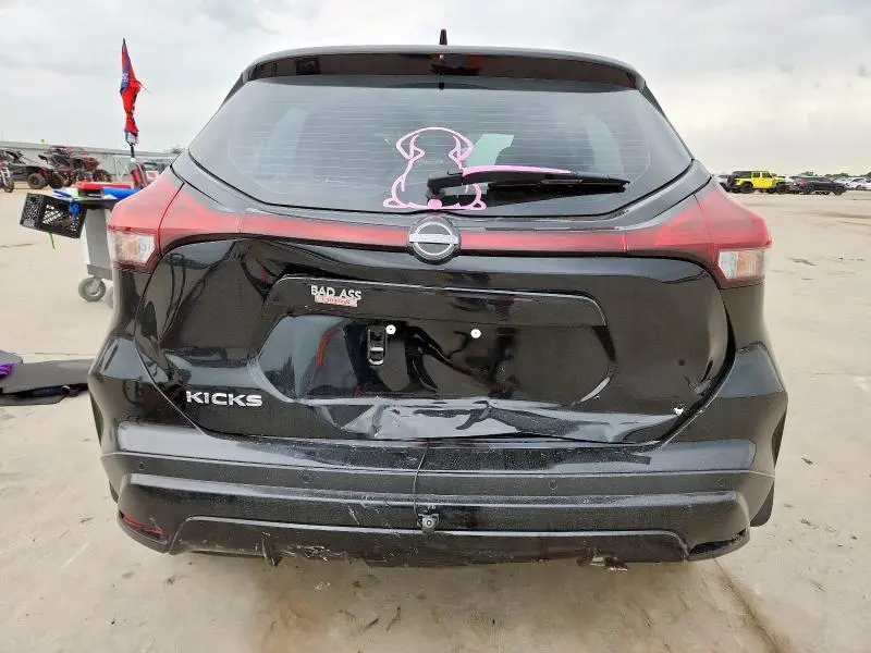 2024 NISSAN KICKS S  