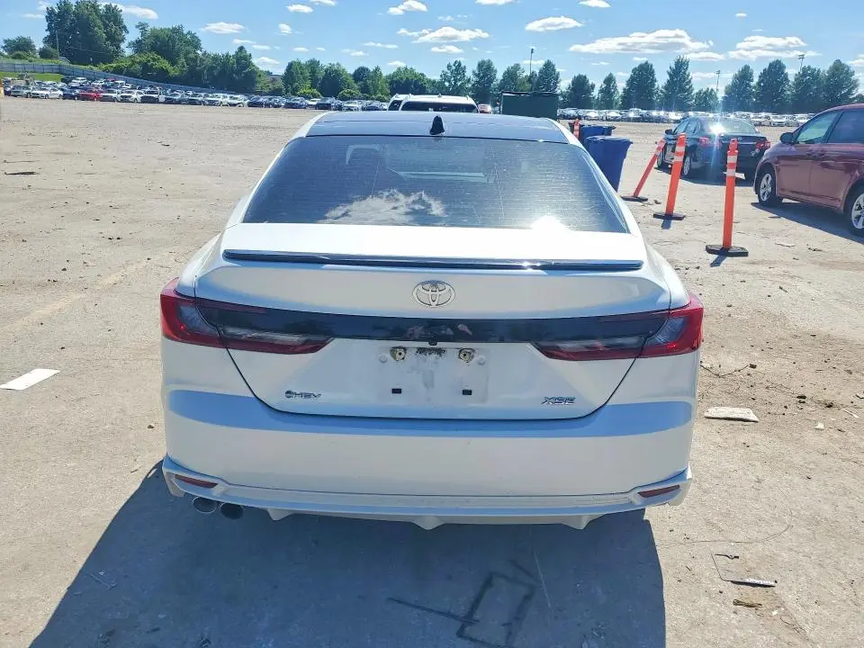 2025 TOYOTA CAMRY XSE  