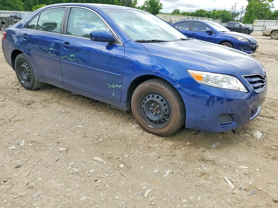 2010 TOYOTA CAMRY LE  