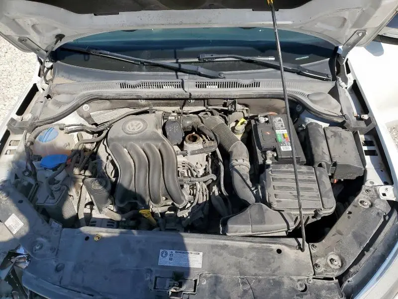 2016 VOLKSWAGEN JETTA  