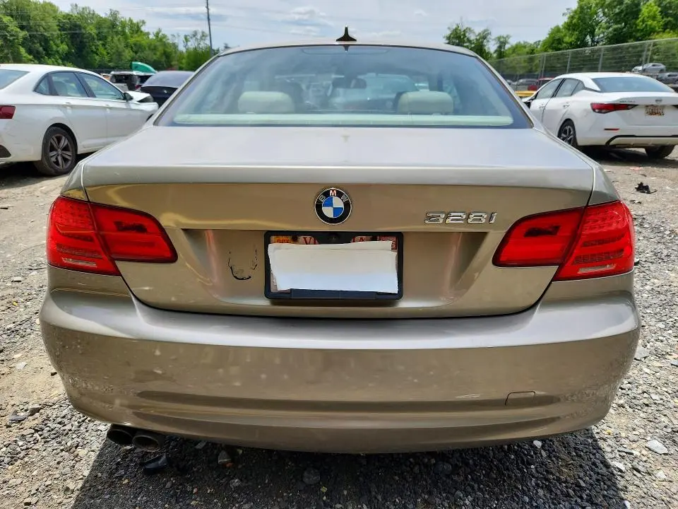 2011 BMW 328 XI SULEV  