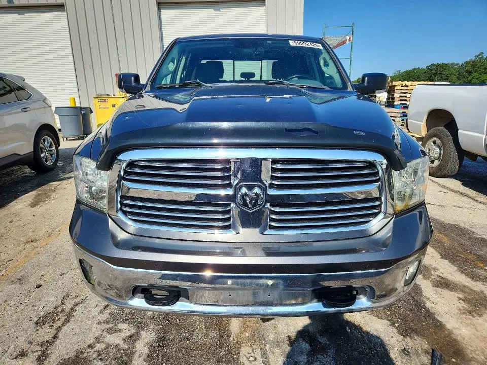 2015 RAM 1500 SLT  