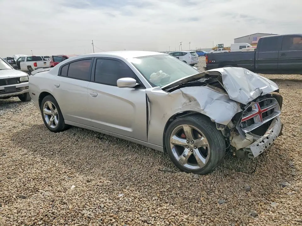2012 DODGE CHARGER SE  