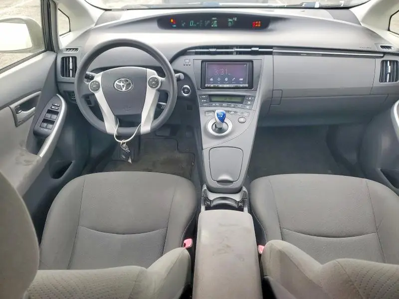 2011 TOYOTA PRIUS   