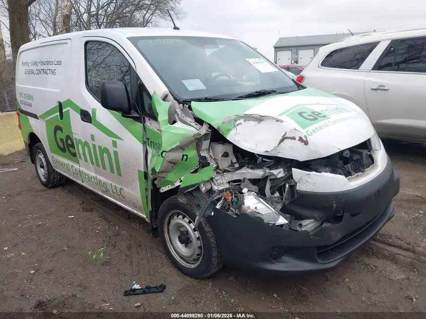 2019 NISSAN NV200 S