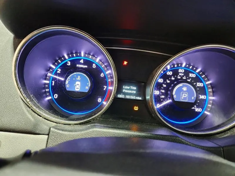 2011 HYUNDAI SONATA GLS  