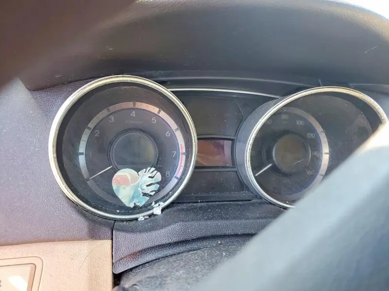 2011 HYUNDAI SONATA GLS  
