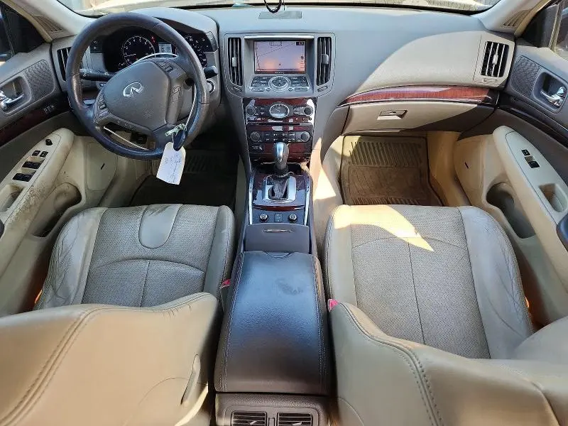 2012 INFINITI G37   