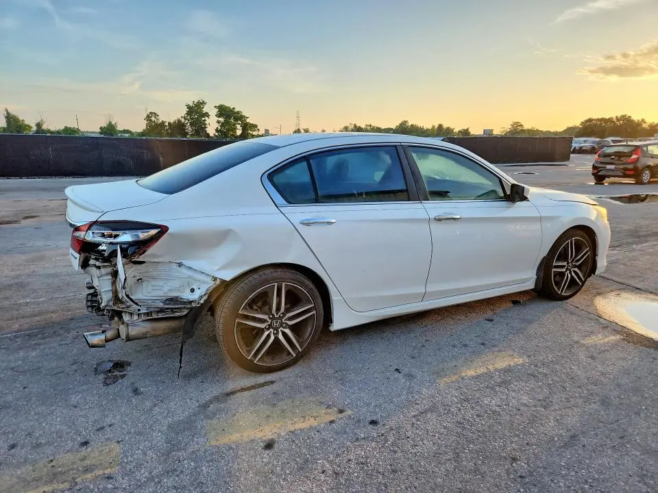 2017 HONDA ACCORD SPORT  