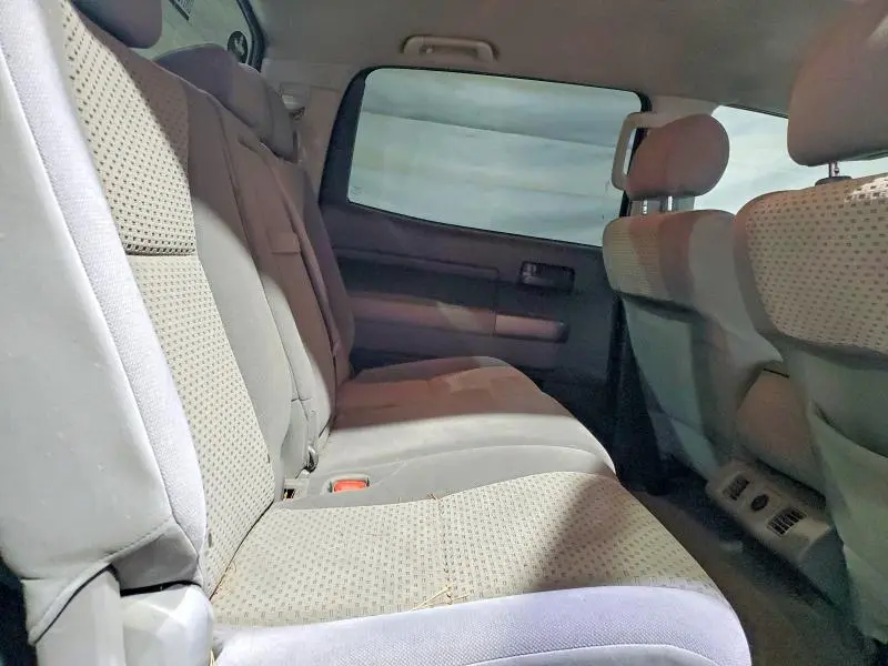 2010 TOYOTA TUNDRA CREWMAX SR5  