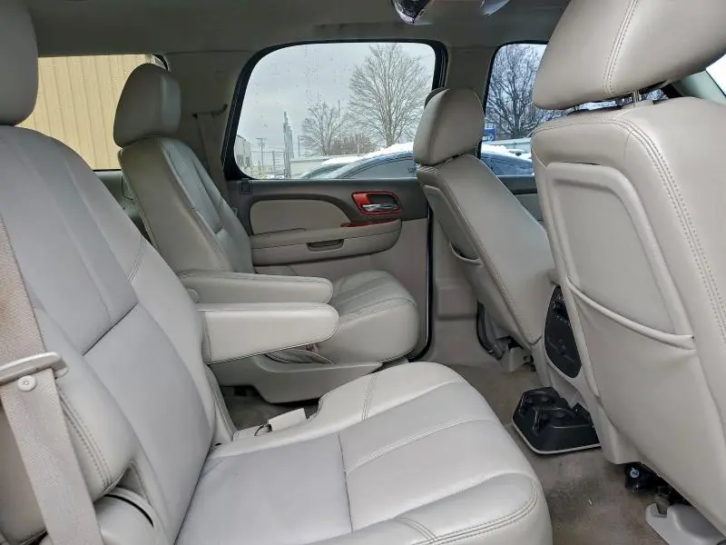 2011 CHEVROLET TAHOE K1500 LT  