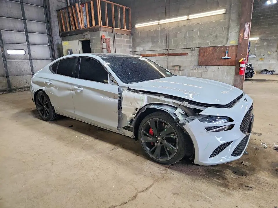 2022 GENESIS G70 3.3T STANDARD  