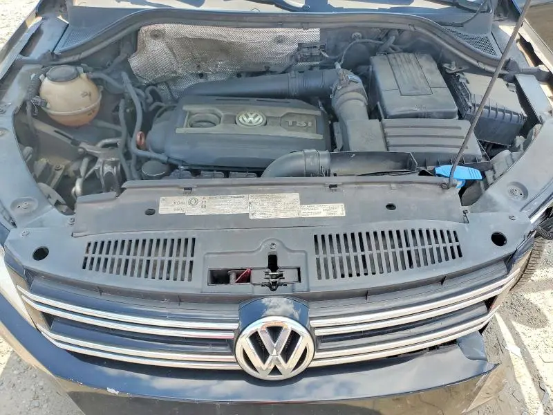 2012 VOLKSWAGEN TIGUAN S  