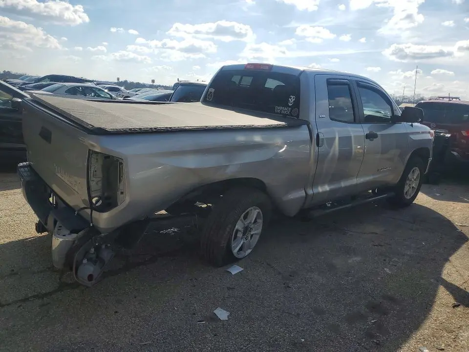 2017 TOYOTA TUNDRA SR5  