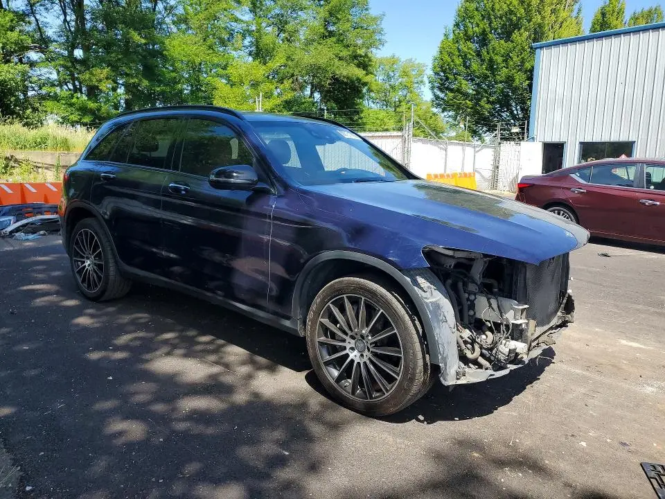 2017 MERCEDES-BENZ GLC 300  