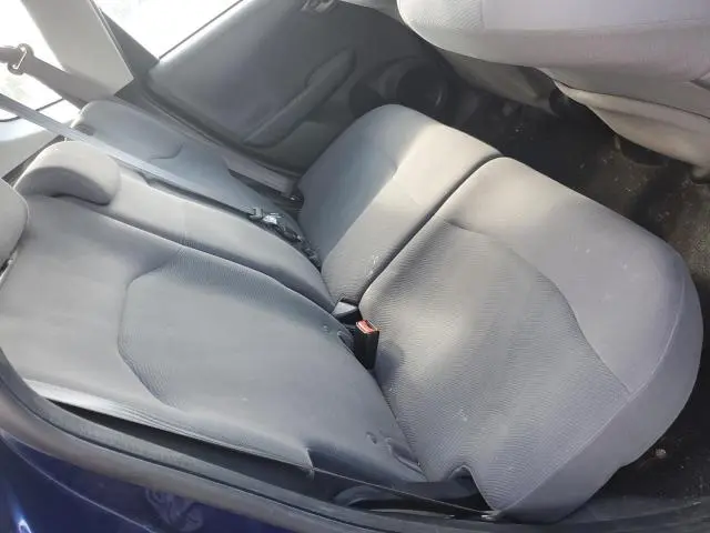 2011 HONDA FIT   