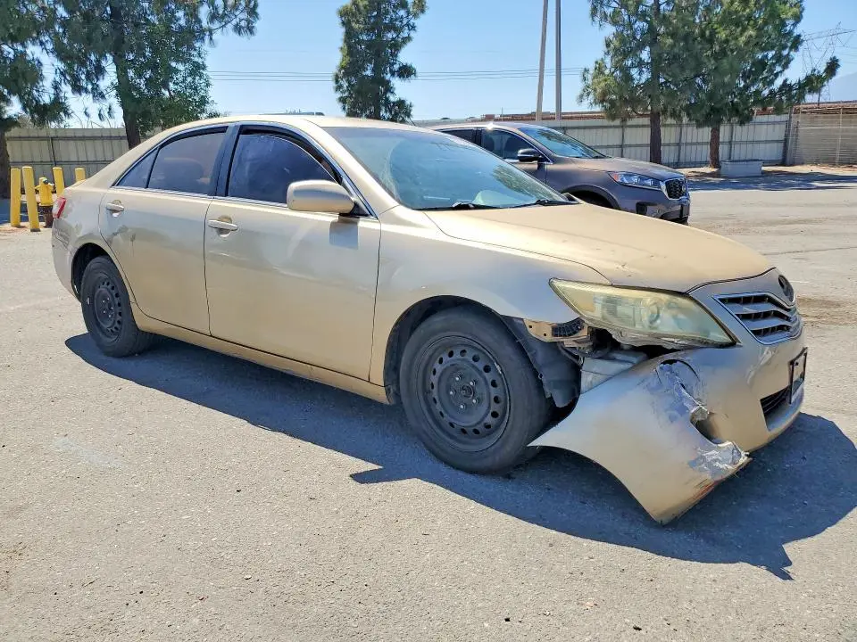 2010 TOYOTA CAMRY LE  