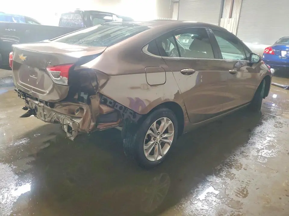 2019 CHEVROLET CRUZE LT  