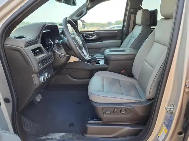 2024 GMC YUKON XL K1500 SLT  