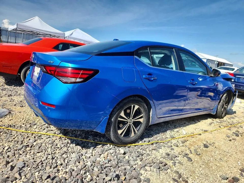 2022 NISSAN SENTRA SV  