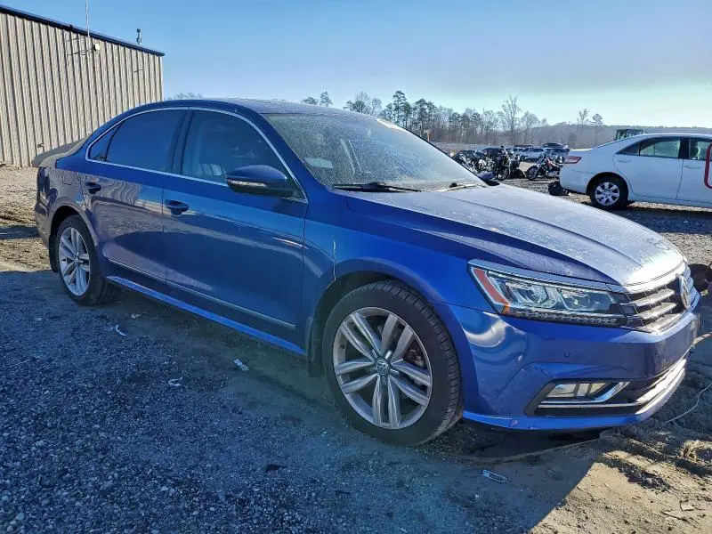 2017 VOLKSWAGEN PASSAT SE  