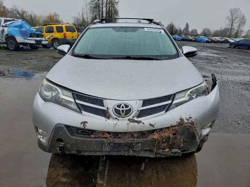 2013 TOYOTA RAV4 XLE  