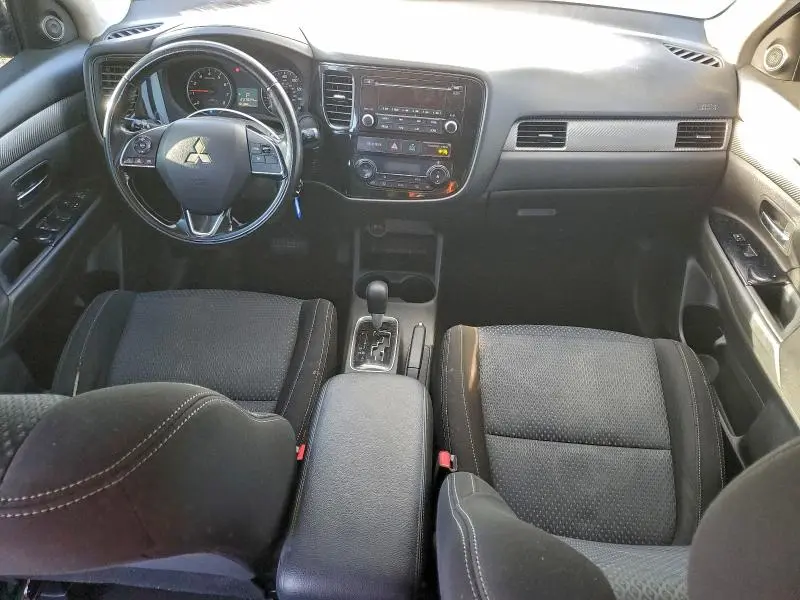 2016 MITSUBISHI OUTLANDER ES  