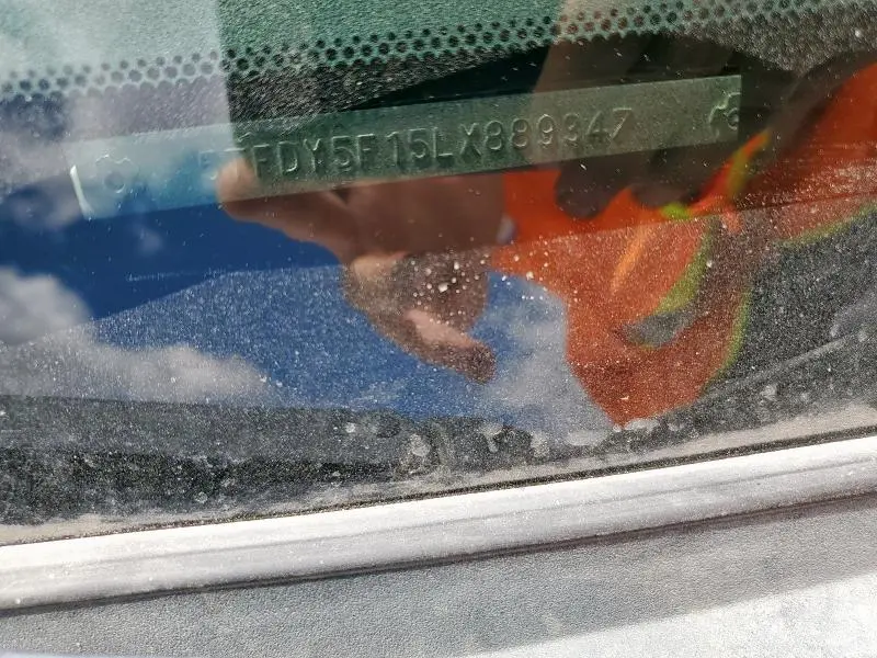 2020 TOYOTA TUNDRA CREWMAX SR5  