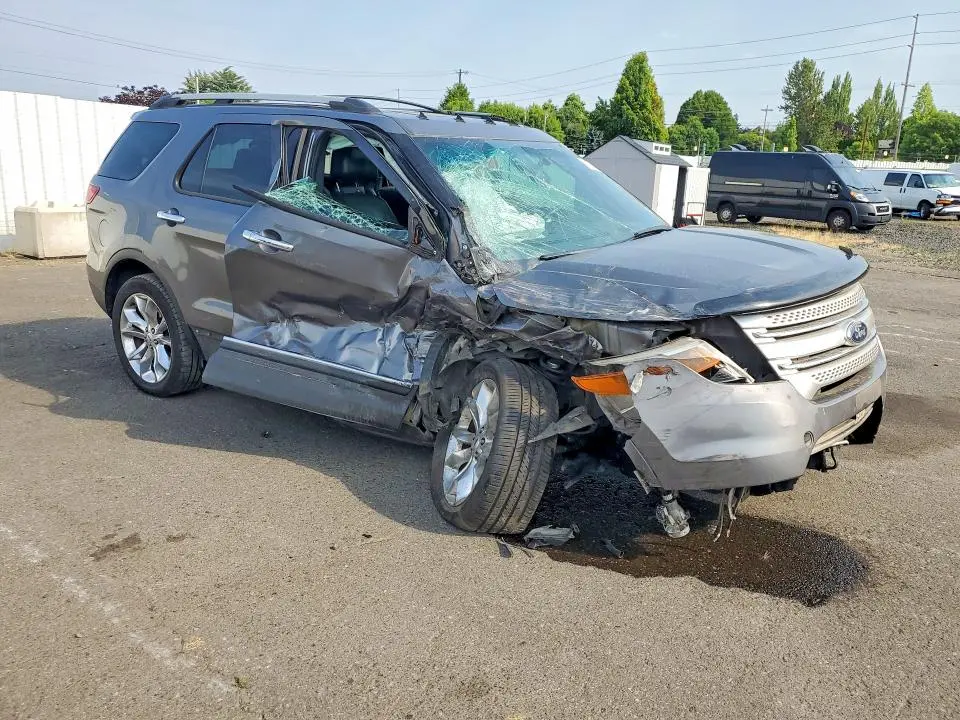2013 FORD EXPLORER XLT  