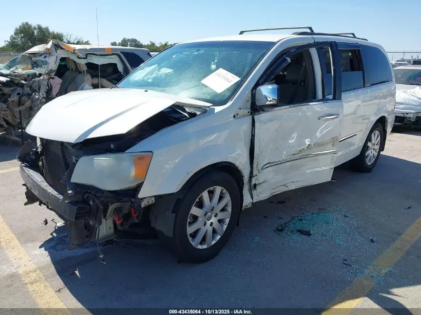 2012 CHRYSLER TOWN & COUNTRY TOURING-L