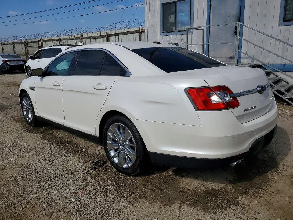 2011 FORD TAURUS LIMITED  