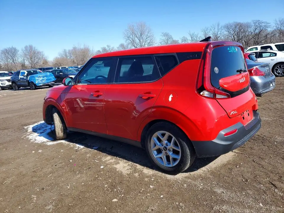 2022 KIA SOUL LX  