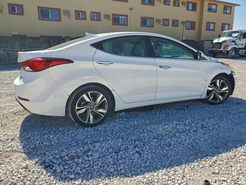 2014 HYUNDAI ELANTRA SE  
