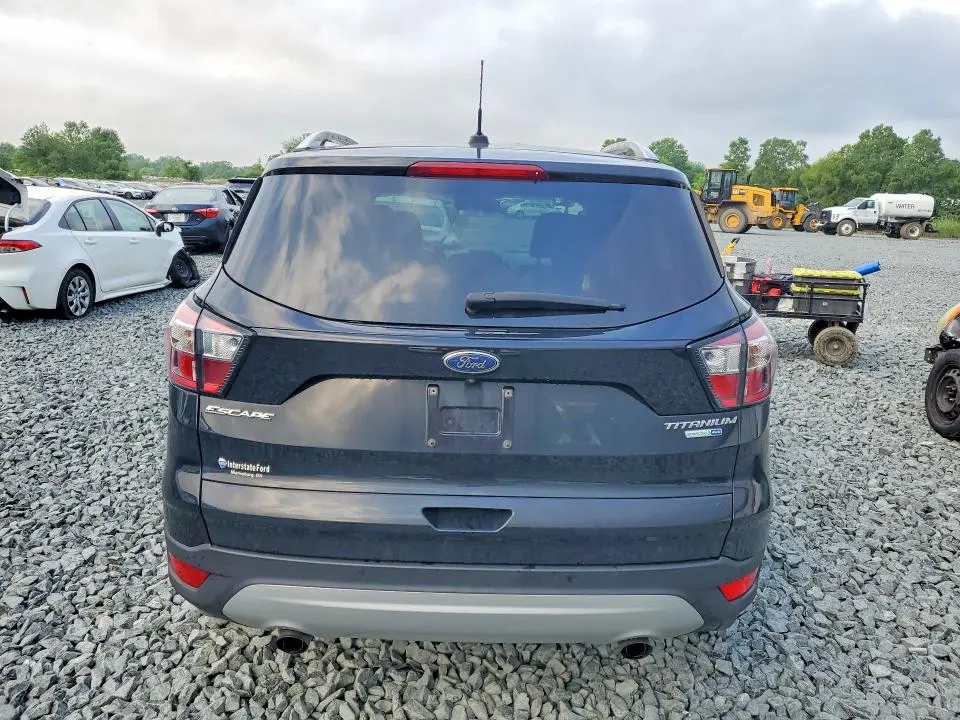 2017 FORD ESCAPE TITANIUM  