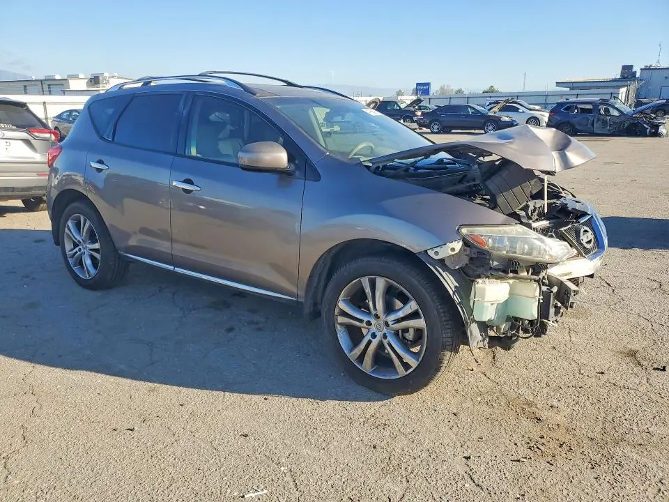 2010 NISSAN MURANO S  
