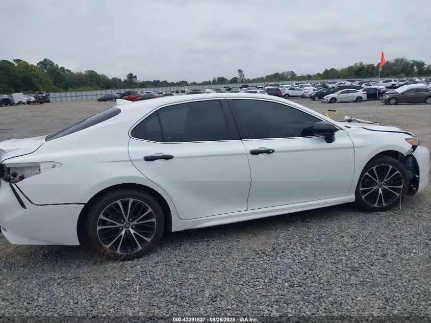 2019 TOYOTA CAMRY SE