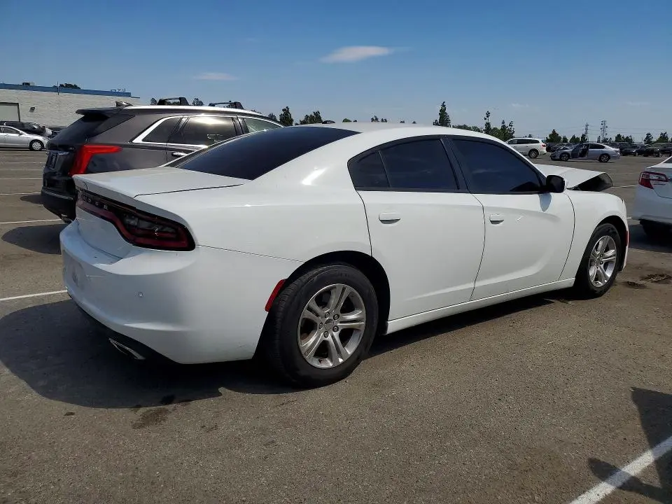 2021 DODGE CHARGER SXT  