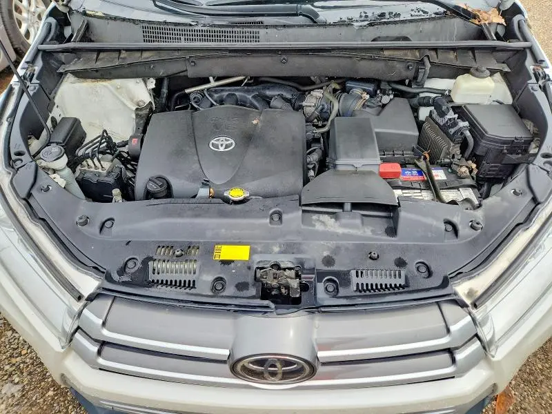2017 TOYOTA HIGHLANDER XLE  