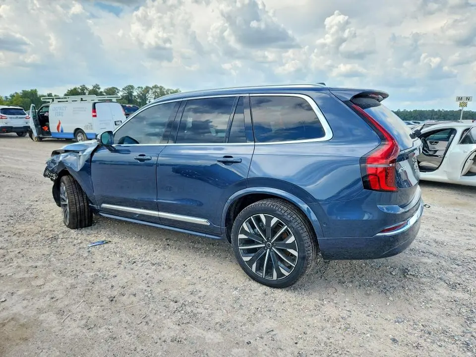 2026 VOLVO XC90 PLUS  