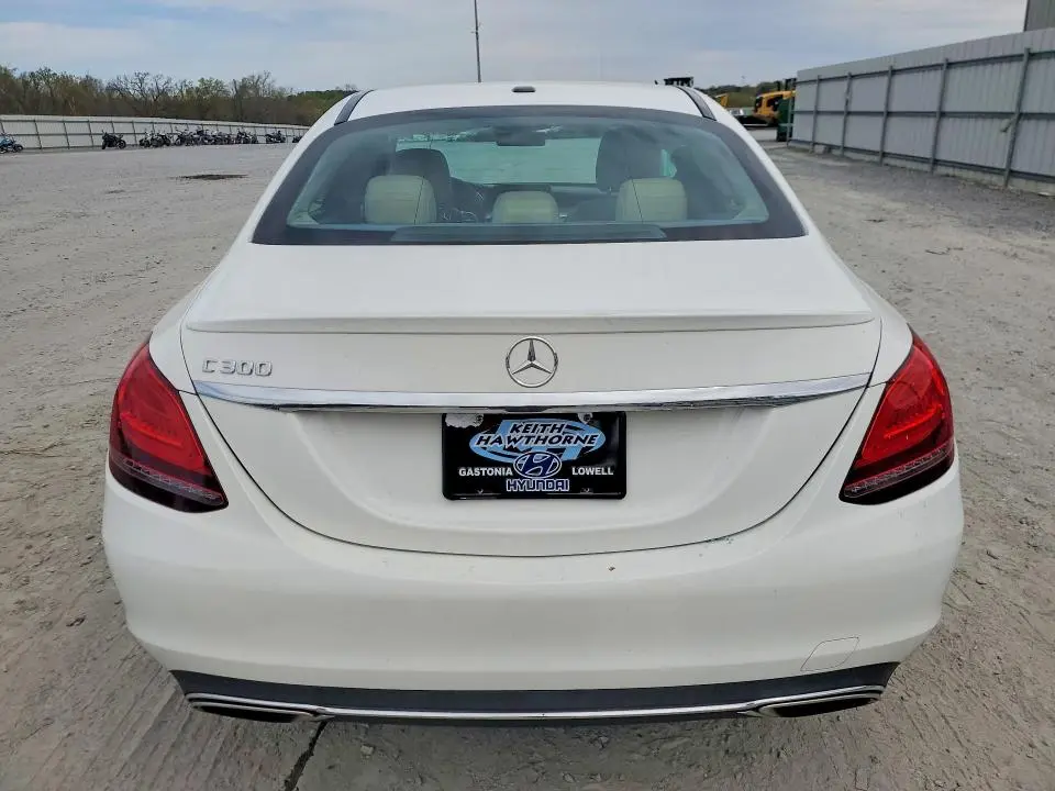 2019 MERCEDES-BENZ C 300  