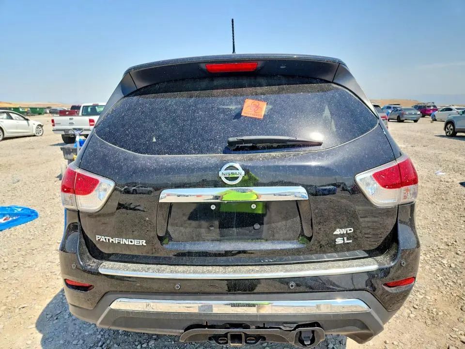 2015 NISSAN PATHFINDER SL  