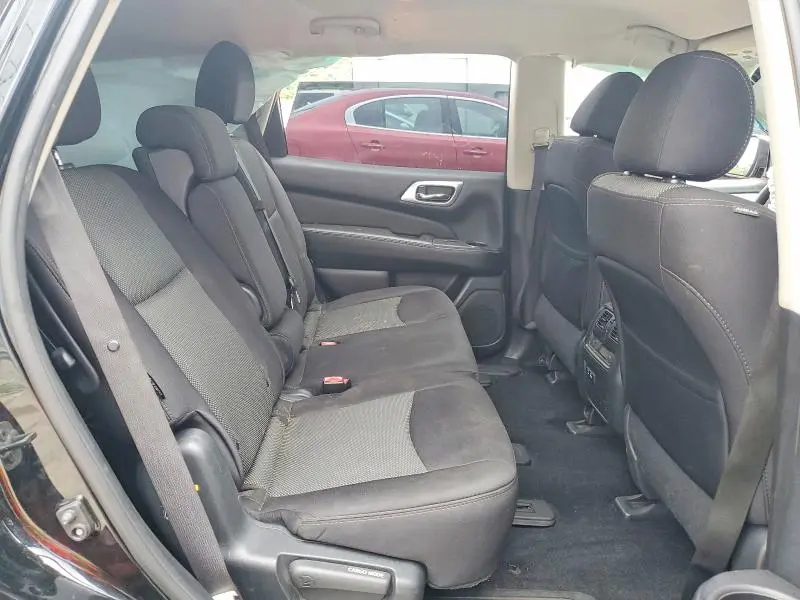 2019 NISSAN PATHFINDER S  