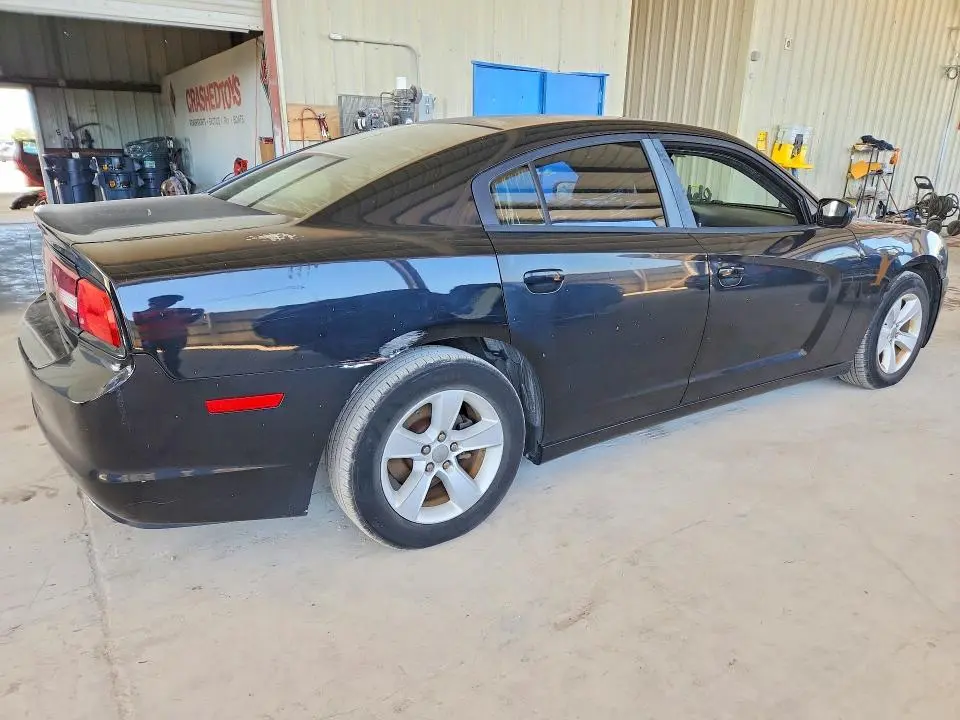 2012 DODGE CHARGER SE  