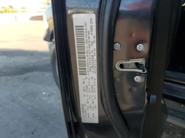 2018 RAM 1500 SLT  