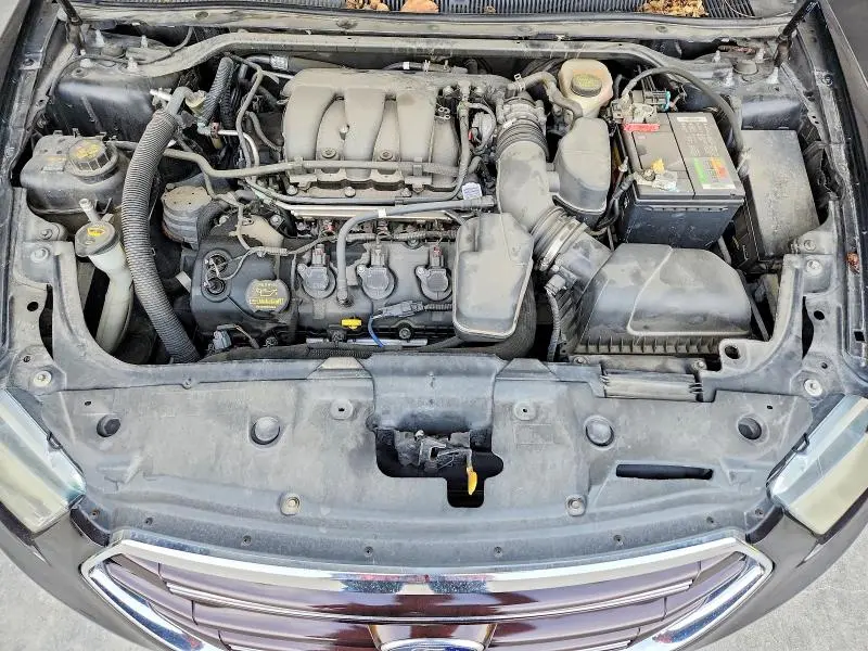 2013 FORD TAURUS SE  